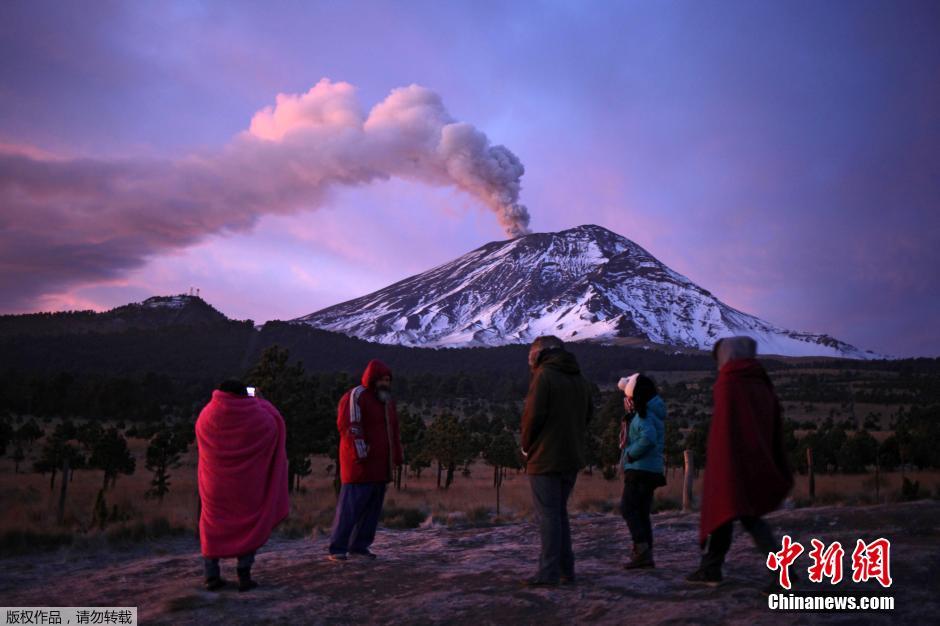 墨西哥波波卡特佩特火山噴發 景象壯觀(高清組圖)