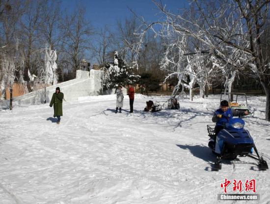 春節假期前三天旅遊市場平穩 各地節日氣氛濃郁