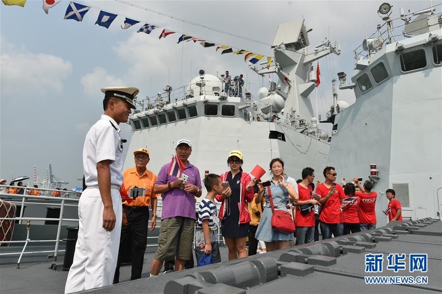 中國海軍護航編隊對泰國進行友好訪問