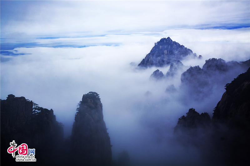 秋觀雲海 用身心體味黃山的自然神奇