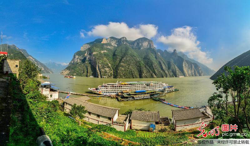 重慶巫山：三峽水庫試驗性蓄水完成 生態平湖美景如畫