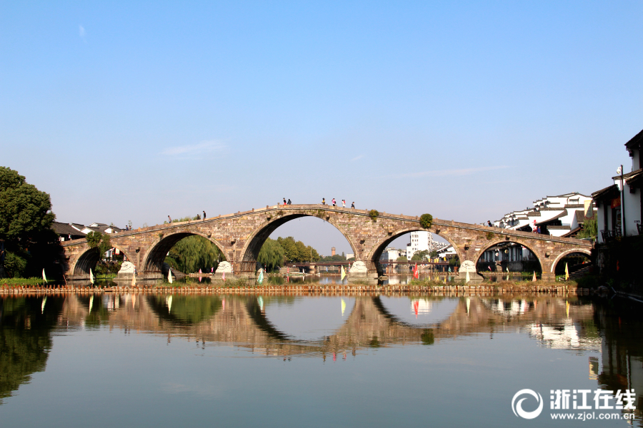 杭州塘棲廣濟橋--古運河上僅存的一座七孔石拱橋