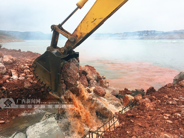 〔焦點圖、八桂大地南寧〕南寧市邕寧水利樞紐工程提前實現大江截流