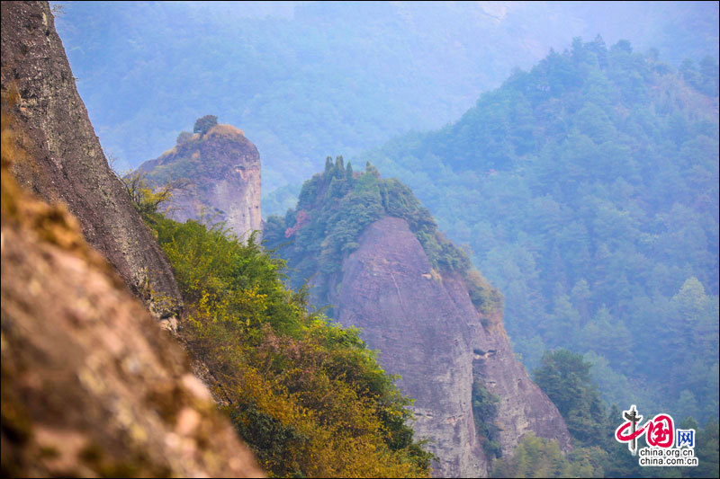 湖南崀山丹霞奇景 美如一幅瑰麗畫卷