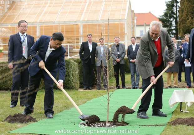 習近平做客捷克總統鄉間官邸