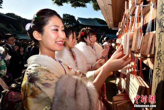 日本近半孕婦職場遭欺淩 三成職業女性遭性騷擾