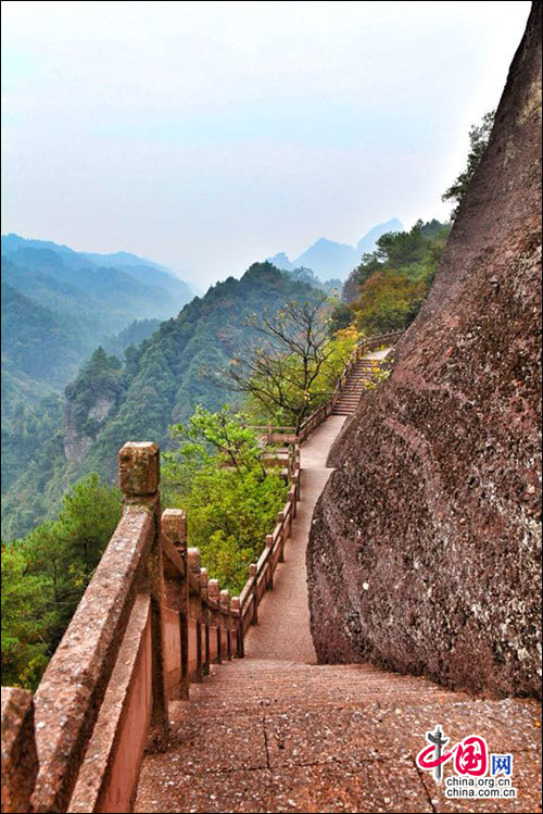 湖南崀山：蜿蜒的無盡天梯像是通往秘境