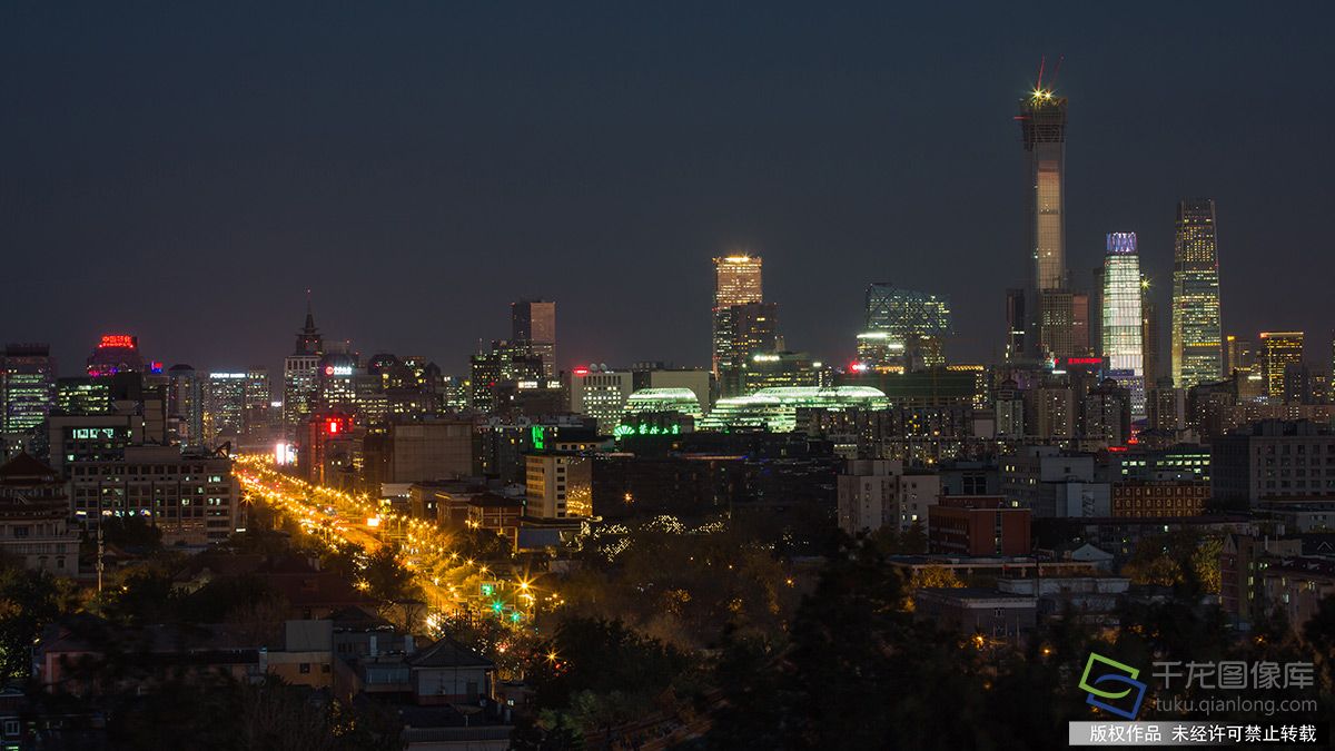 景山萬春亭俯瞰夕照京城