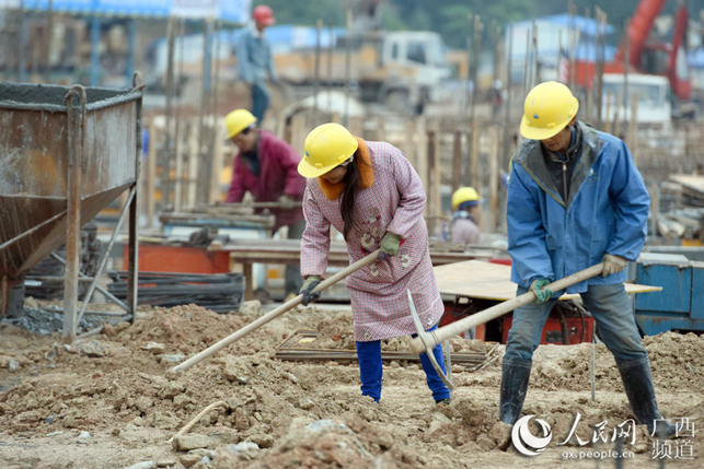 【園區建設-頭圖】【八桂大地、八桂大地-柳州】廣西三江縣加快易地扶貧搬遷項目建設