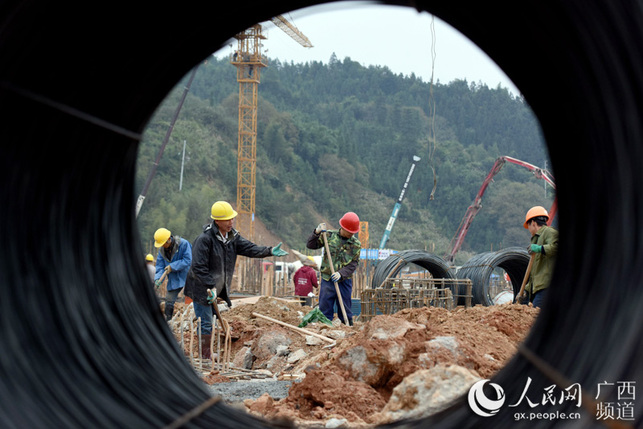 【園區建設-頭圖】【八桂大地、八桂大地-柳州】廣西三江縣加快易地扶貧搬遷項目建設