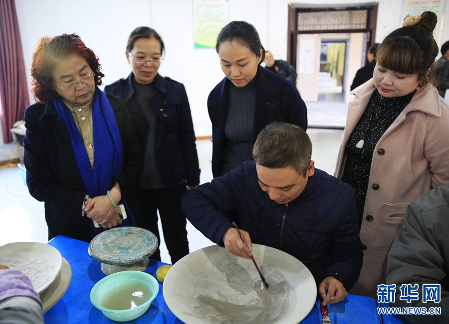 河南寶豐：“汝瓷之鄉”賽手藝