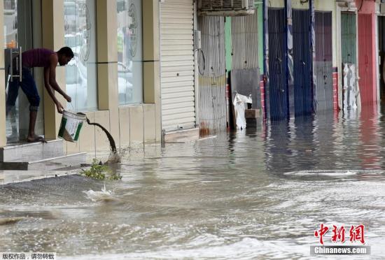 強烈暴風雨侵襲中東地區 致沙特也門40余人遇難