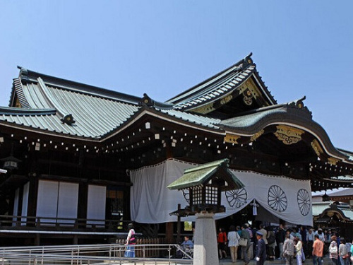 靖國神社春祭料迎參拜潮 日本政客為何拜不停