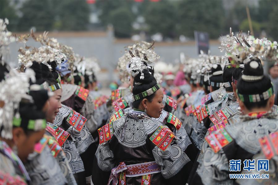 貴州丹寨：祭尤節上的多彩苗族盛裝