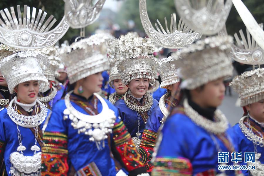 貴州丹寨：祭尤節上的多彩苗族盛裝