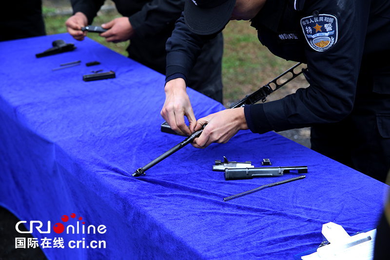 （已過審）（焦點圖/社會）貴陽特警大比武展“十八般武藝”