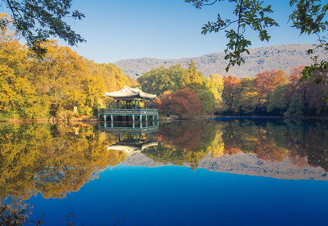 南京鍾山風景區五彩流徽榭