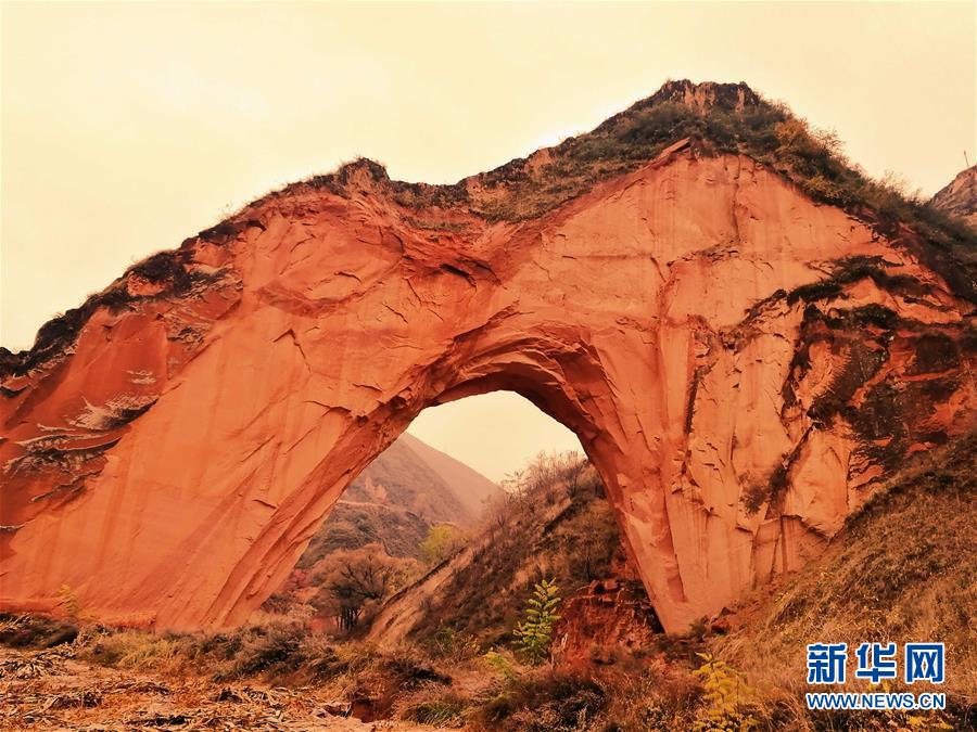 陜西發現大規模丹霞地質遺跡景觀帶