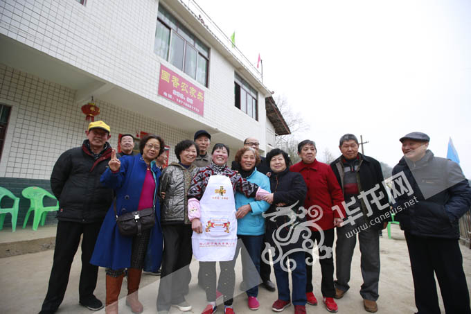 生態扶貧看重慶：鄉村旅遊、高山搬遷實現“雙贏” 綠了青山富了民