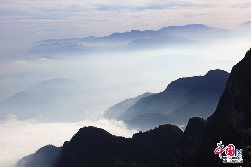 隆冬時節 峨眉山少有的定製版寫意中國畫