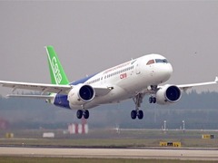 目擊中國大飛機C919第二架機“首飛”