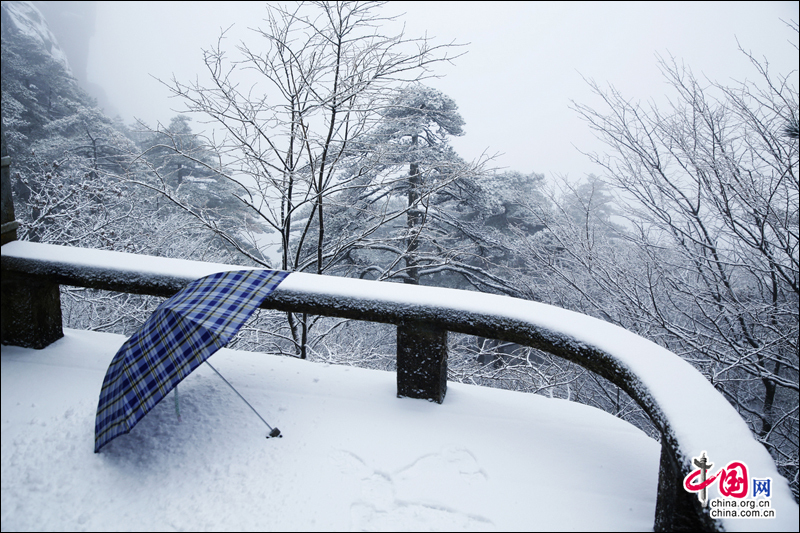 黃山風景區入冬以來第一場雪如期而至