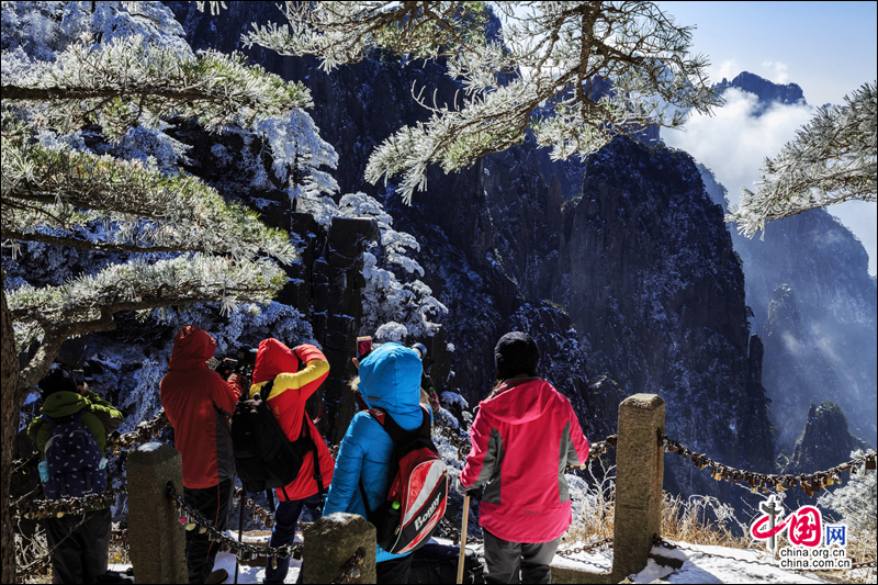 雪霽黃山：彌天雲母帳 匝地水晶櫳