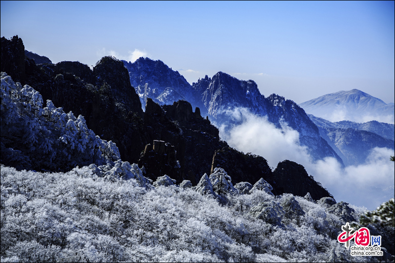 雪霽黃山：彌天雲母帳 匝地水晶櫳