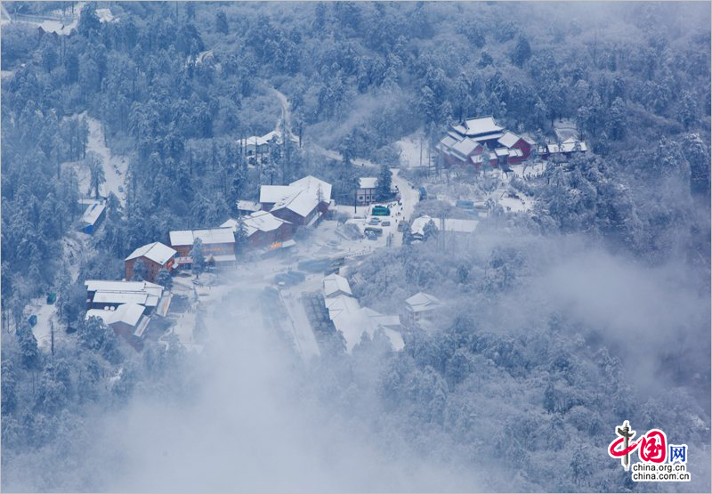 雪域盛景迎賓客 峨眉山冰雪溫泉節大幕拉開