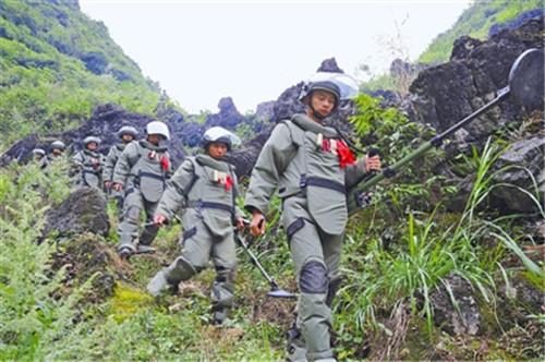 中越邊境掃雷老兵：曾僅憑剪刀排雷70余枚