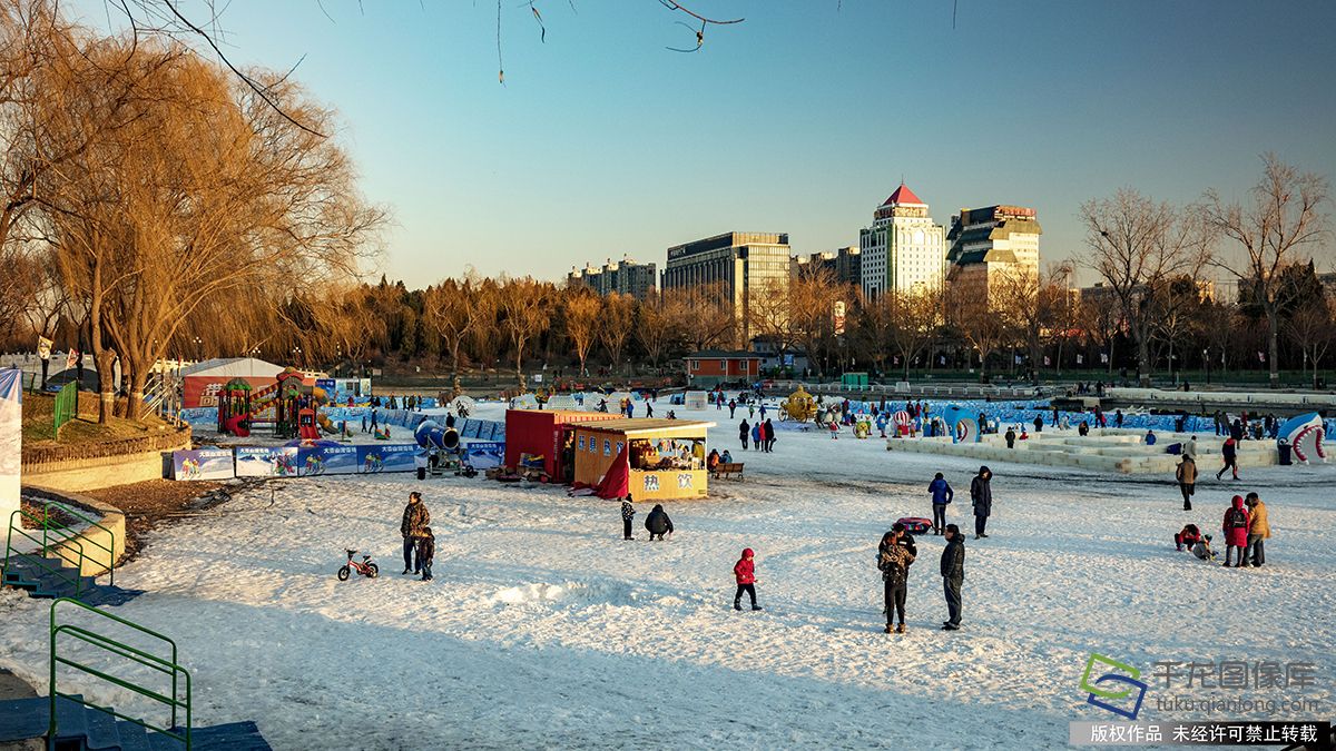 北京陶然亭冰雪嘉年華開幕 南湖正式對遊客開放