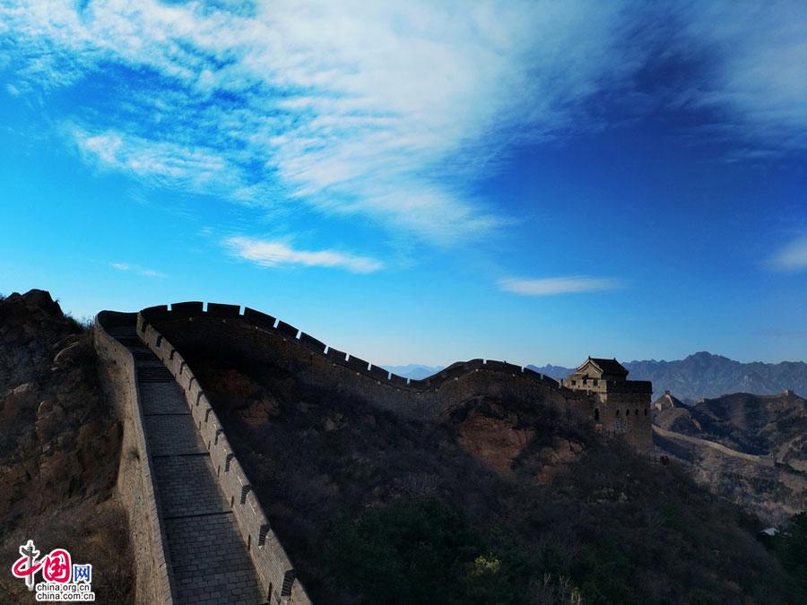 一元復始古長城 深呼吸蔚藍金山嶺