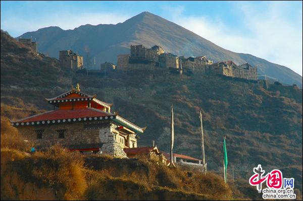 達古冰山是冰雪天堂 更是民族之花綻放的地方