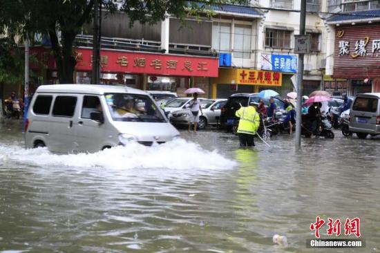 中國南方暴雨面積約達100萬平方公里