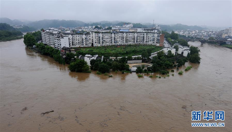 江西部分地區出現強降雨