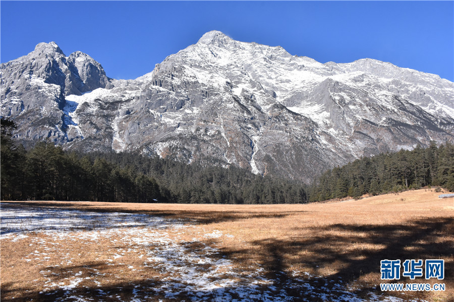 “醉”美玉龍雪山