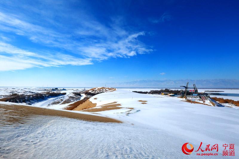 冬韻沙湖雪景美