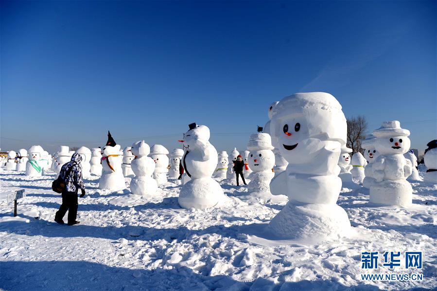 2018個雪人亮相哈爾濱