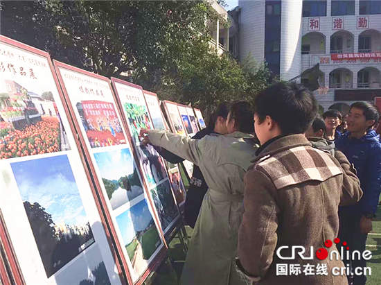 已過審【區縣聯動】【大足】大足回龍鎮：“六進”文藝宣傳貫徹十九大精神【區縣聯動】大足回龍鎮：文藝宣傳貫徹十九大精神