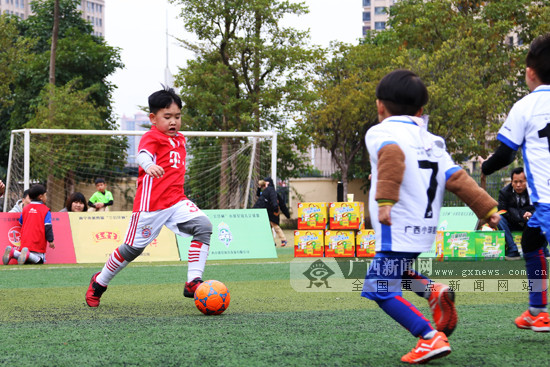 【焦點圖】用行動普及幼兒足球 南寧市舉辦小球星幼兒足球賽（首頁圖片在文末）