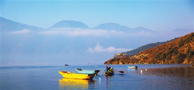 冬日瀘沽湖 坐看雲起時