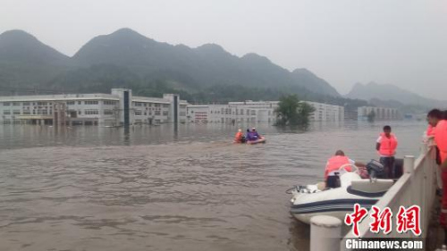 長江中下游強降雨持續 多地山洪災害可能性大