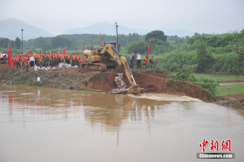 長江中下游強降雨持續 多地山洪災害可能性大