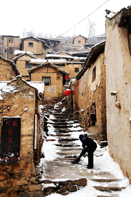 山西盂縣：雪後銀裝素裹美景如詩如畫