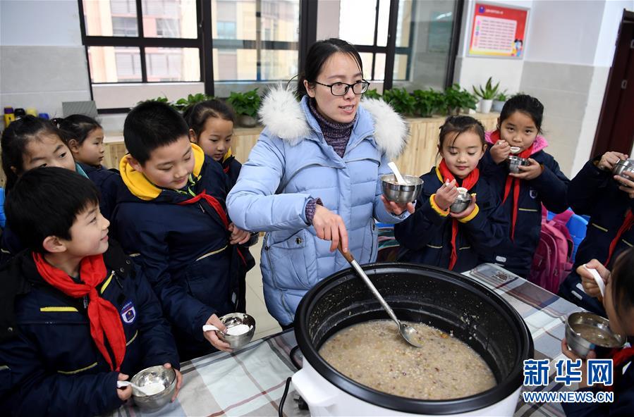 合肥：體味“臘八”民俗