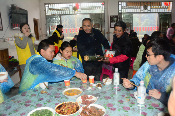 【區縣聯動】【梁平】梁平：千余名遊客暢遊百里竹海 體驗別致風味【區縣聯動】梁平：千余名遊客暢遊百里竹海