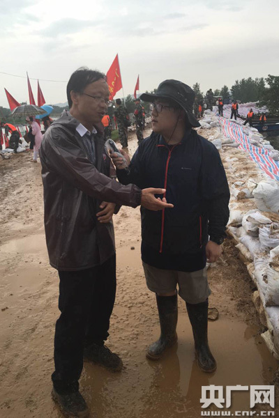 新一輪強降雨襲來 長江鄱陽湖沿線防汛再次承壓