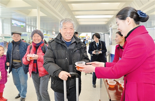 【八桂大地-圖文】【八桂大地-南寧】春運首日客流平穩 貼心服務讓回家路更溫暖 （頭圖在文末）