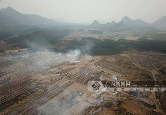 【廣西要聞】廣西多地存在秸稈焚燒現象 大氣污染防控形勢嚴峻（首頁顯示標題：廣西強硬管控 做好大氣污染防控工作）（摘要在文末）