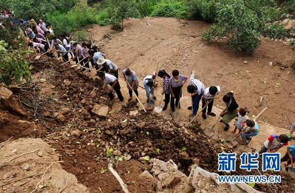 河北全力以赴開展災後重建和生産自救